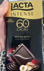 LACTA INTENSE 60% CACAU MIX DE NUTS 85G