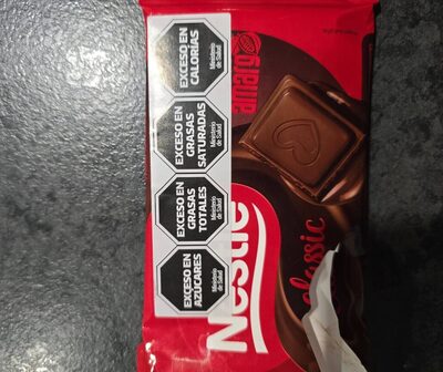 CHOC. CLASSIC MEIO AMARGO 80G UN